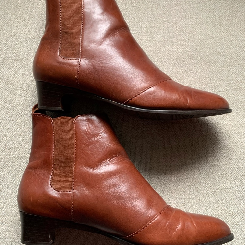 Leather ankle boots